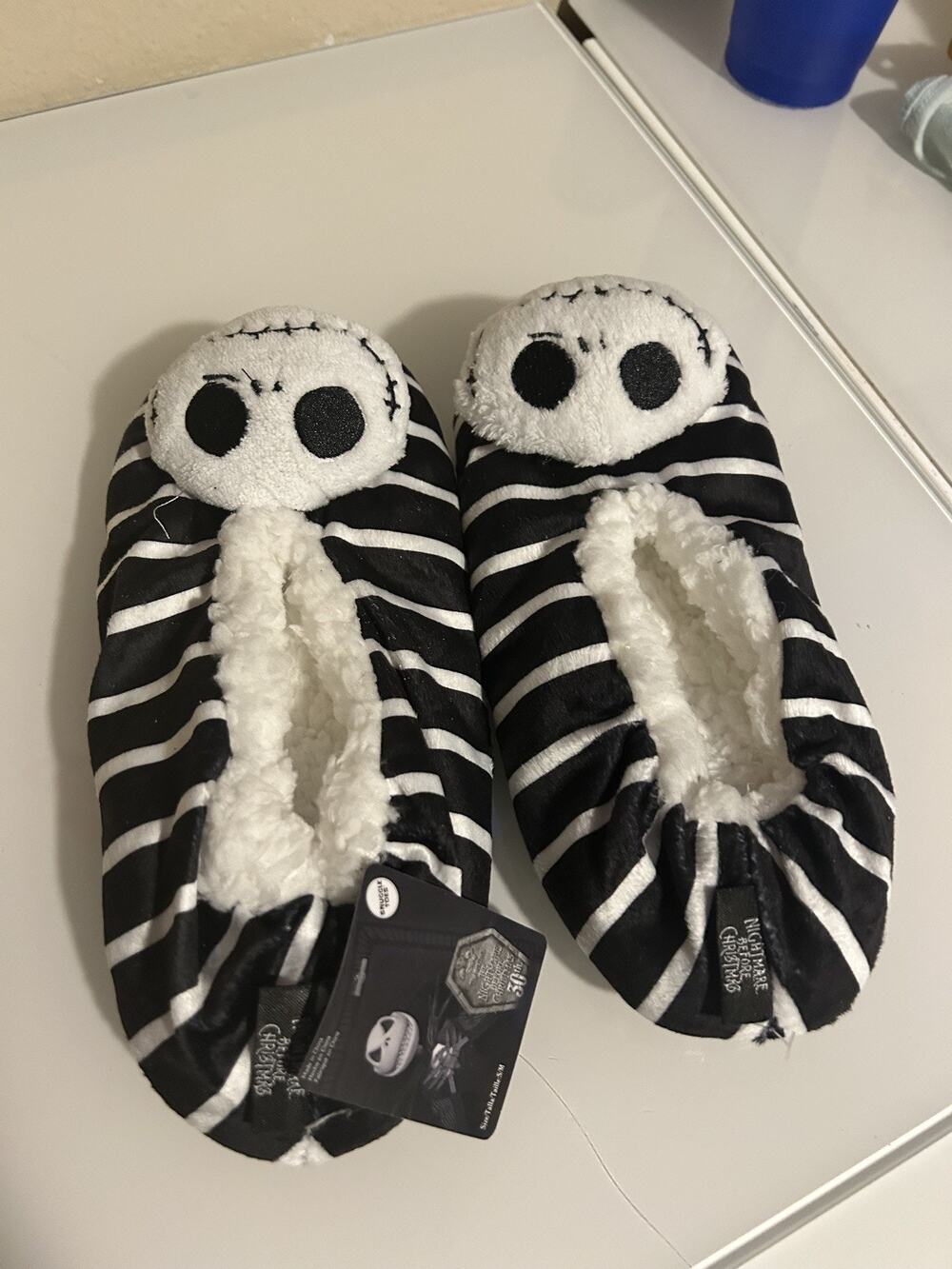 NWT The Nightmare Before Christmas Fleece Slipper Socks Grippers S/M Women